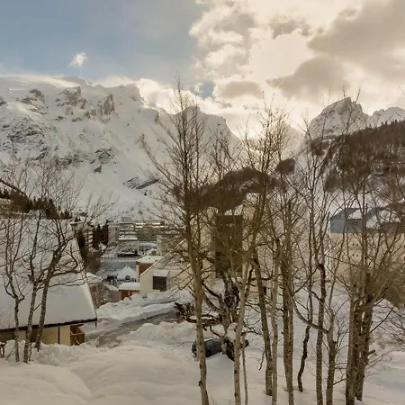 6 Pers 3 Etoiles Avec Casier A Skis A - Fr-1-400-60 Apartment